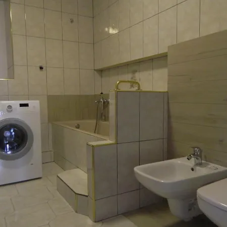 Dom Wypoczynkowy Rybnicka - * Gdynia