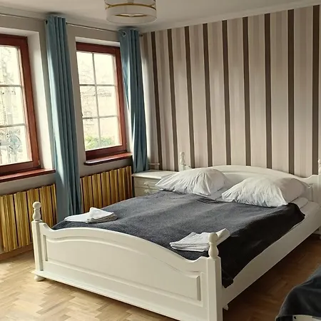 Lägenhet Dom Wypoczynkowy Rybnicka - *