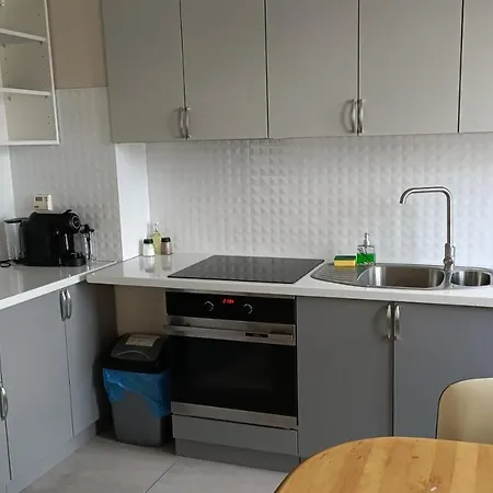 Dom Wypoczynkowy Rybnicka - * Gdynia