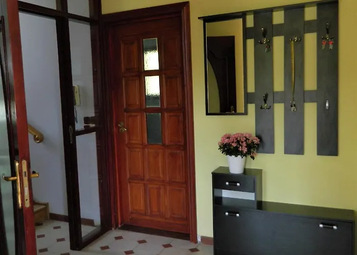 Dom Wypoczynkowy Rybnicka - *