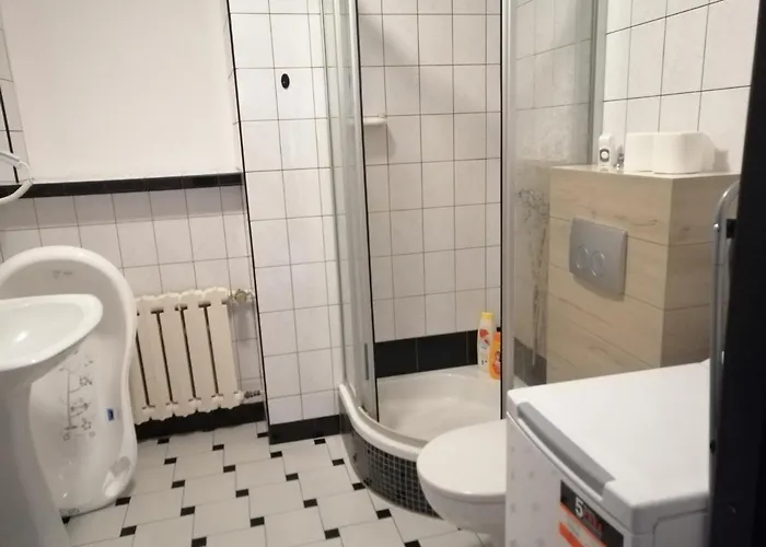 Dom Wypoczynkowy Rybnicka - * Gdynia